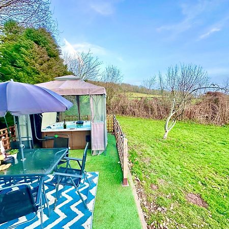 Three Bedroom Rural, Relaxing And Peaceful,Dogs Welcome! With Cymru Holidays 애버게이브니 외부 사진