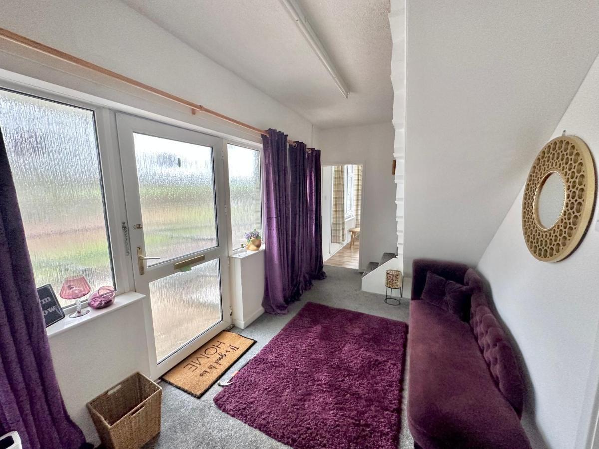 Three Bedroom Rural, Relaxing And Peaceful,Dogs Welcome! With Cymru Holidays 애버게이브니 외부 사진