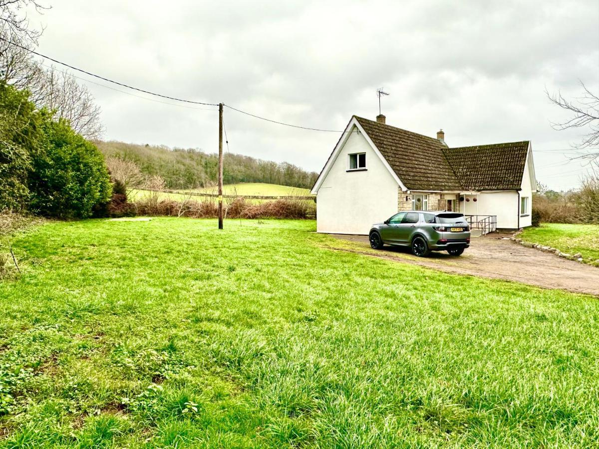 Three Bedroom Rural, Relaxing And Peaceful,Dogs Welcome! With Cymru Holidays 애버게이브니 외부 사진