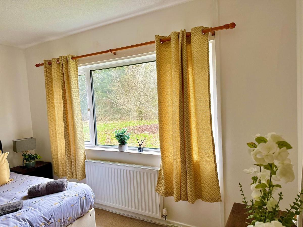 Three Bedroom Rural, Relaxing And Peaceful,Dogs Welcome! With Cymru Holidays 애버게이브니 외부 사진